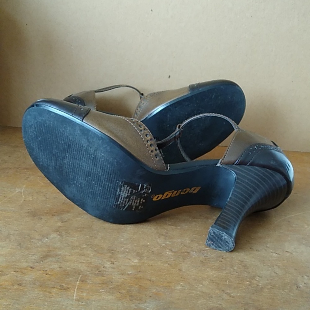 Bongo 2-Tone Brown Spectator T-Strap Heels | size 8 - Picture 5 of 12